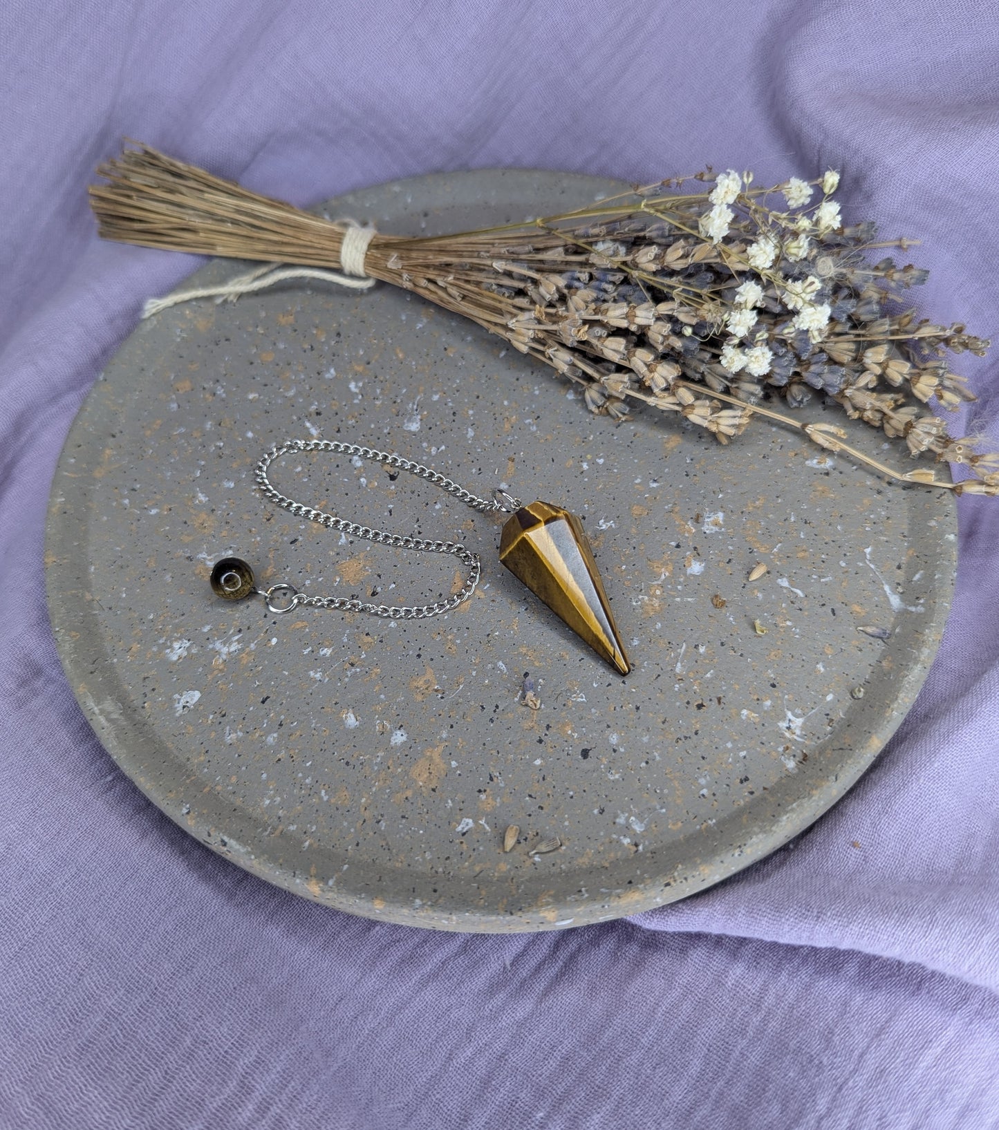 Pendule en Œil de Tigre – Protection & Confiance