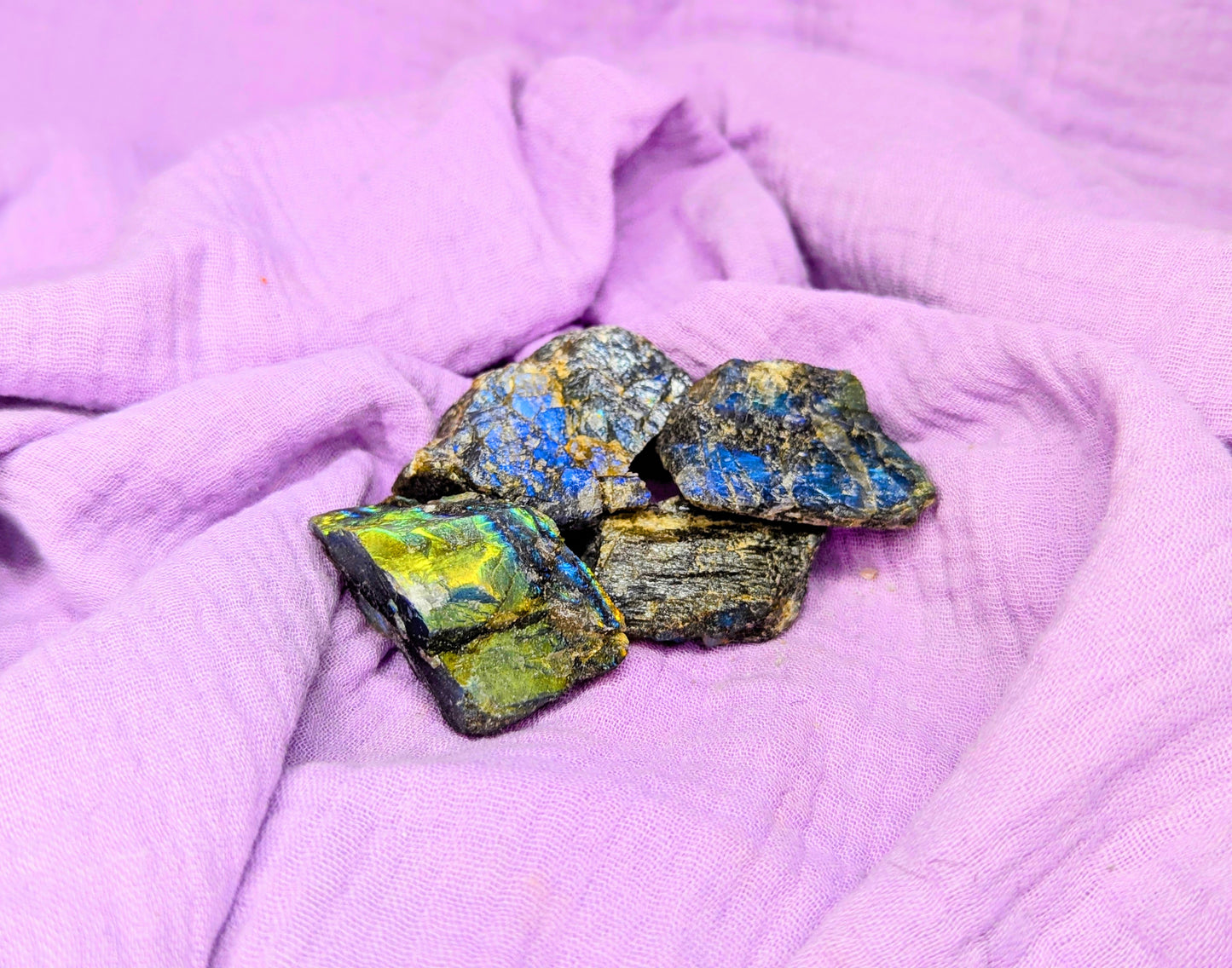 Labradorite – La pierre de protection et d’intuition