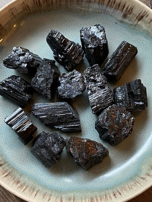 Tourmaline Noire – Le Bouclier Protecteur de l’Âme