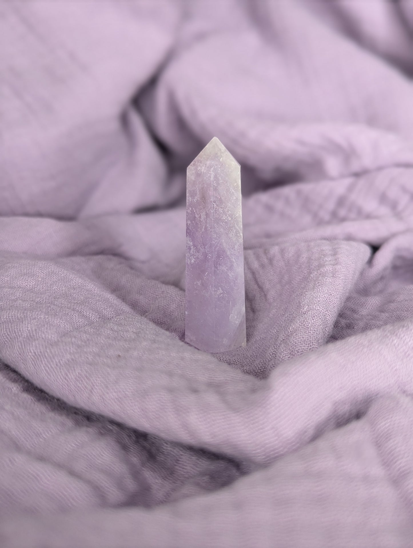 Pointe en Améthyste – Sérénité & Élévation spirituelle